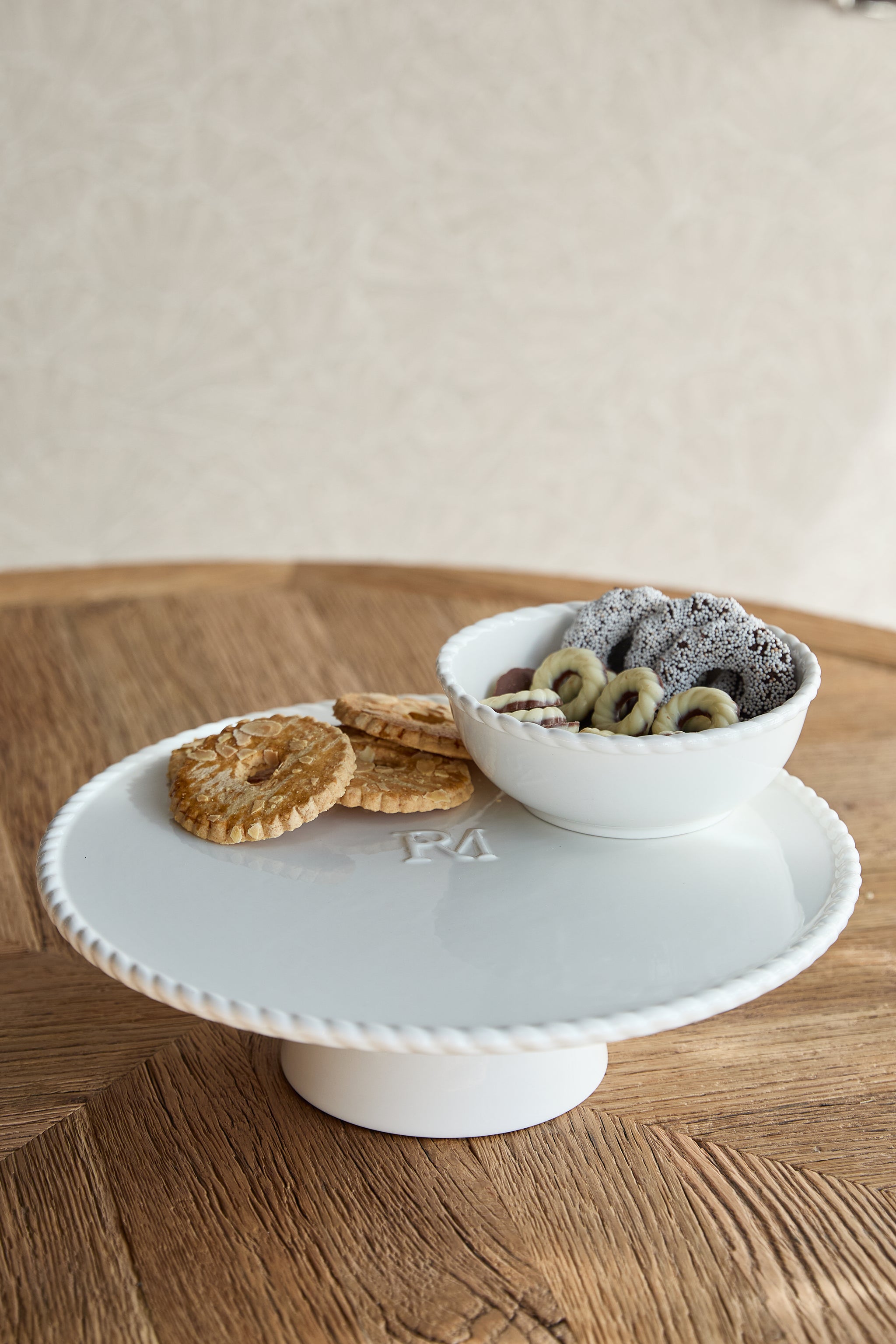 Cakestand Elegant Twist